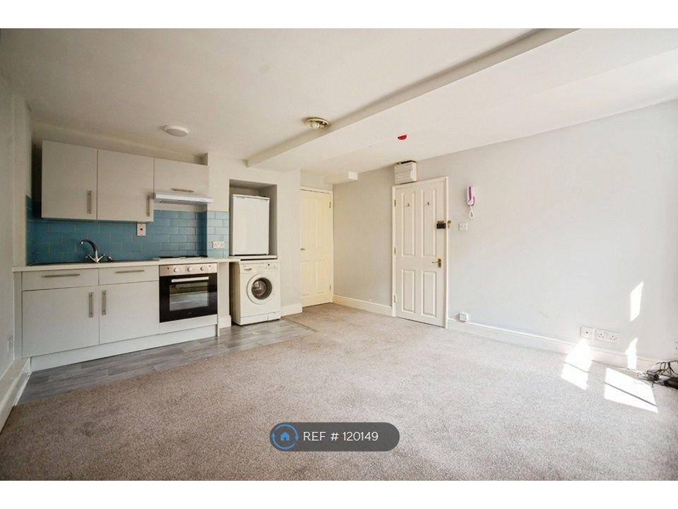 Property photo 1 of 7 Main Room &amp; Entrance