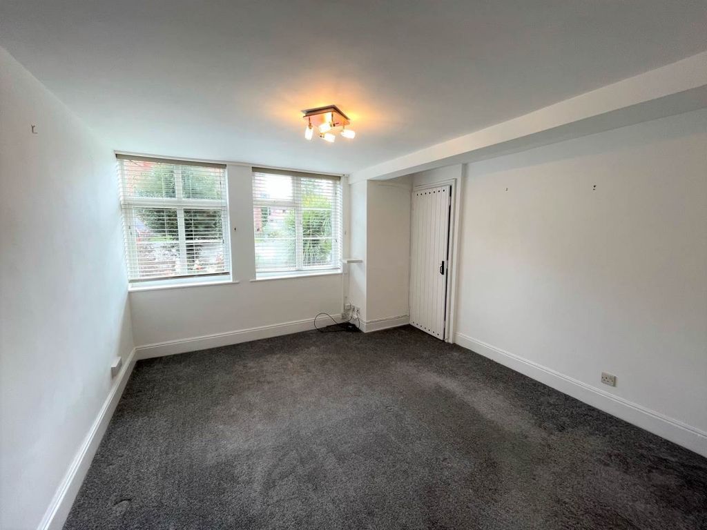 Property photo 2 of 10 Img_7978