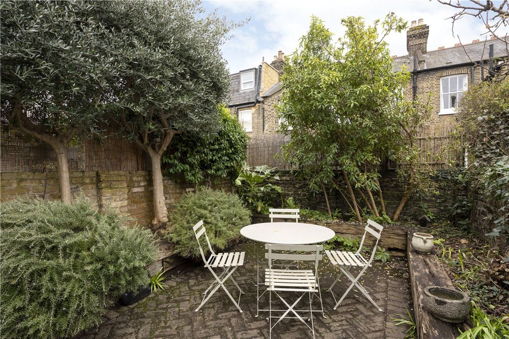 Property photo 2 of 13 Picture No. 26