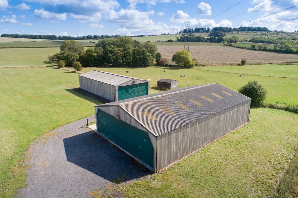 Property photo 2 of 10 Picture No. 02