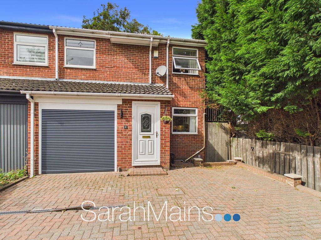 Property photo 1 of 12 External