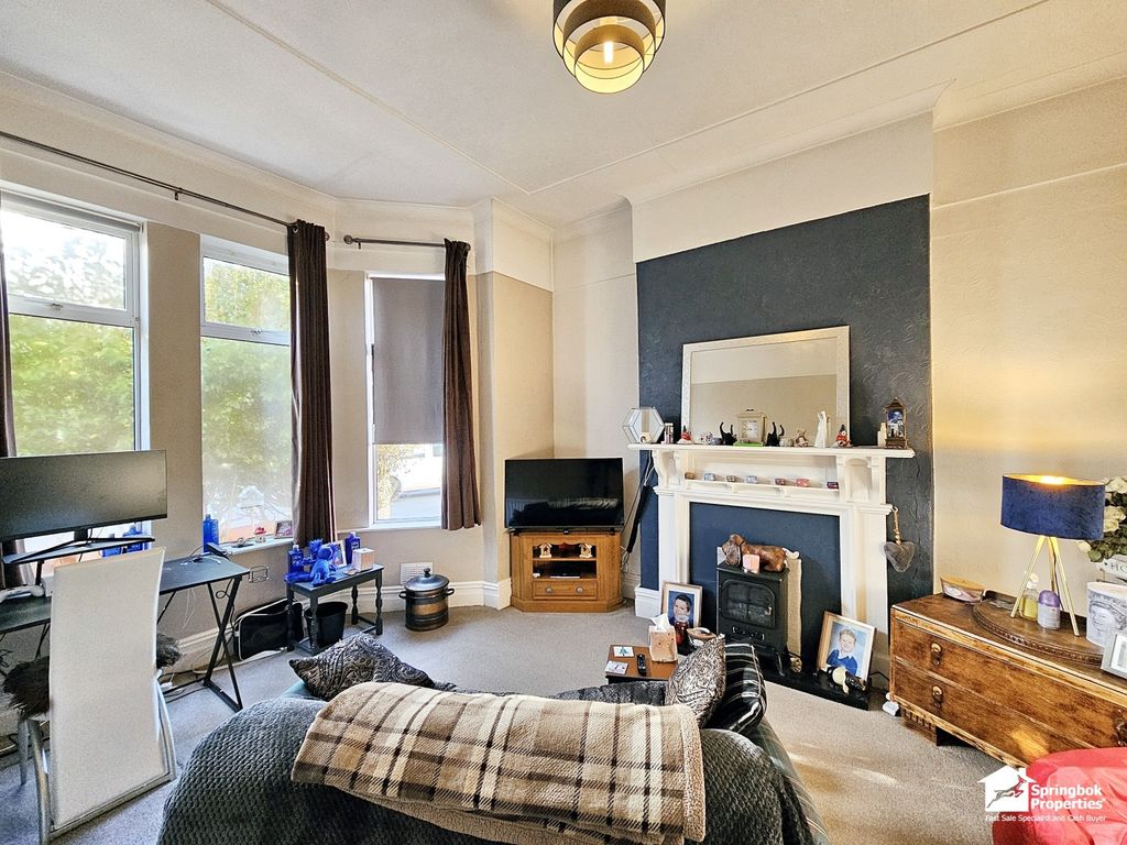Property photo 2 of 16 Image 1