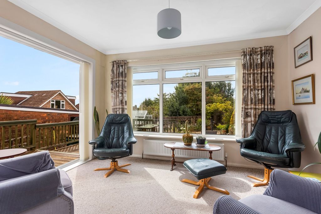 Property photo 2 of 24