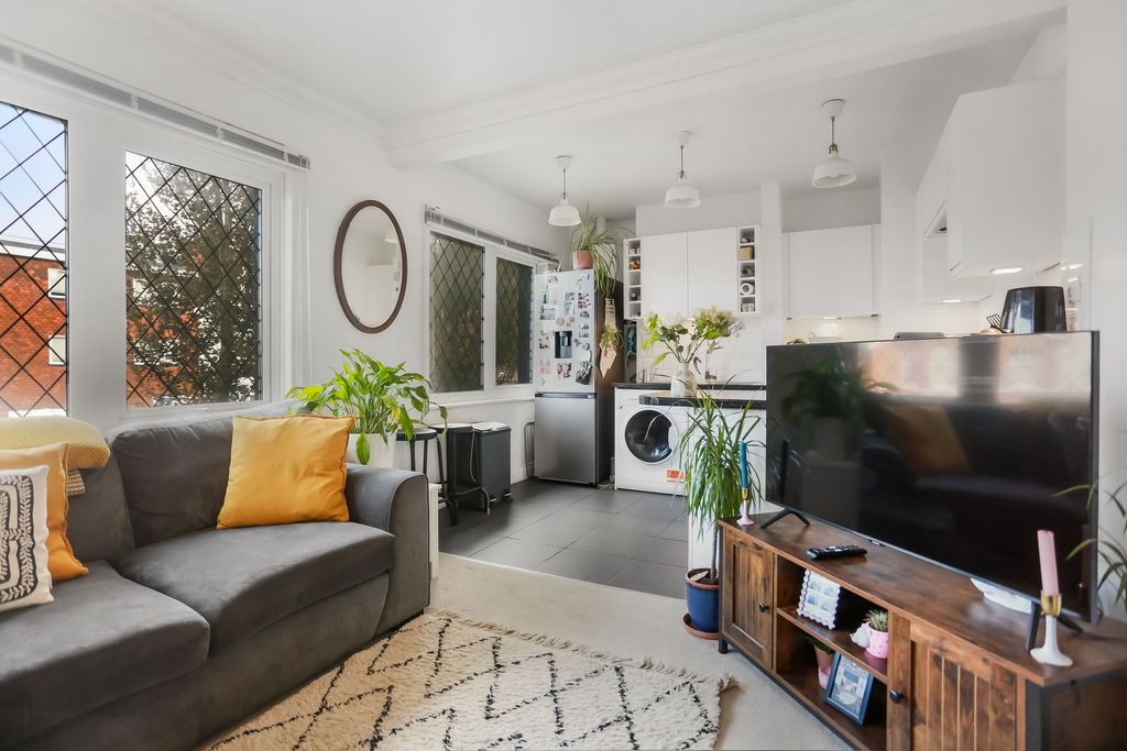 Property photo 2 of 13