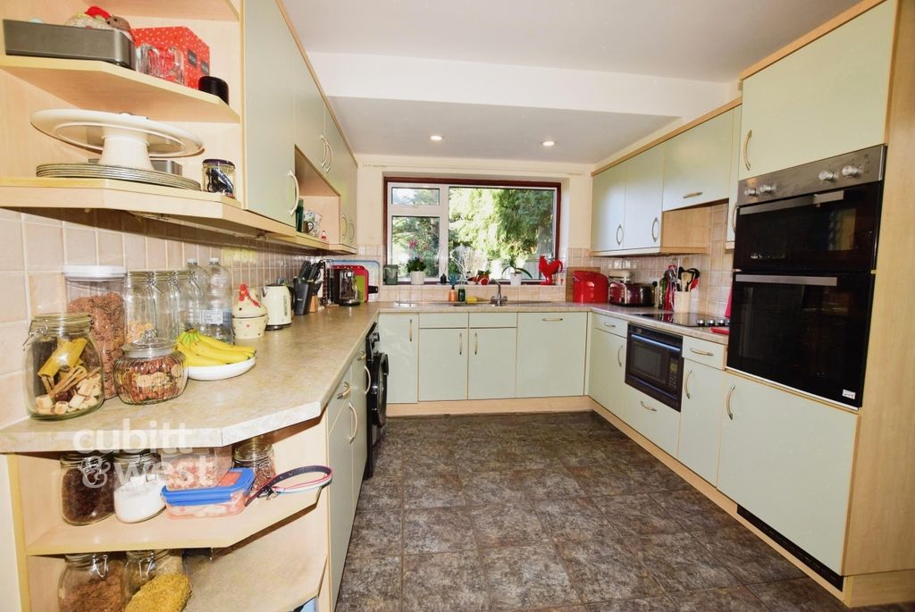 Property photo 3 of 21 Editedimage-62788...