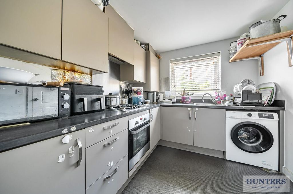 Property photo 3 of 19 c9c78B8A-9A0d-4ba6-9c60-B35A5Aea54Bf.Jpg