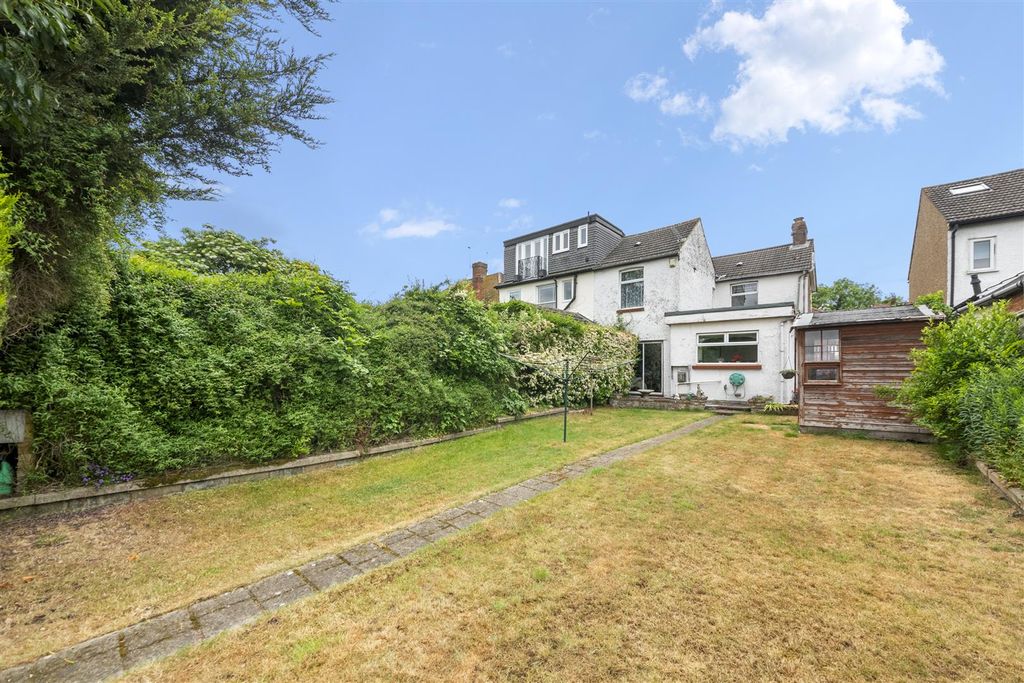 Property photo 2 of 13