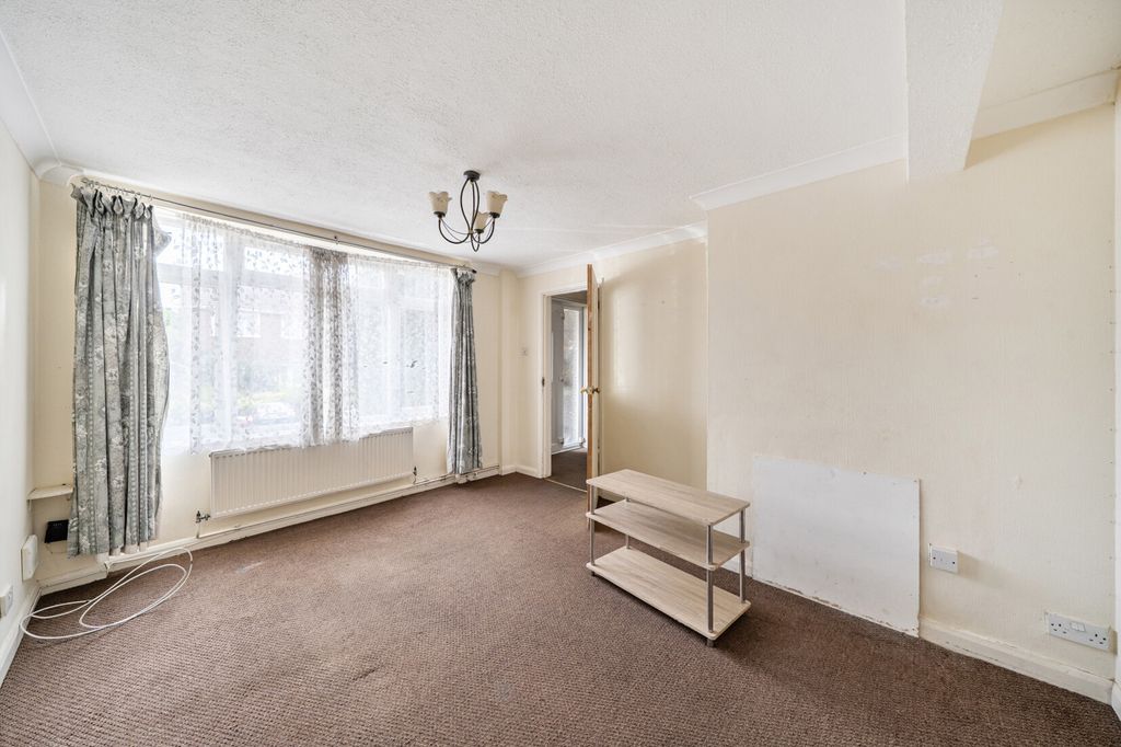 Property photo 2 of 16 Reception Room