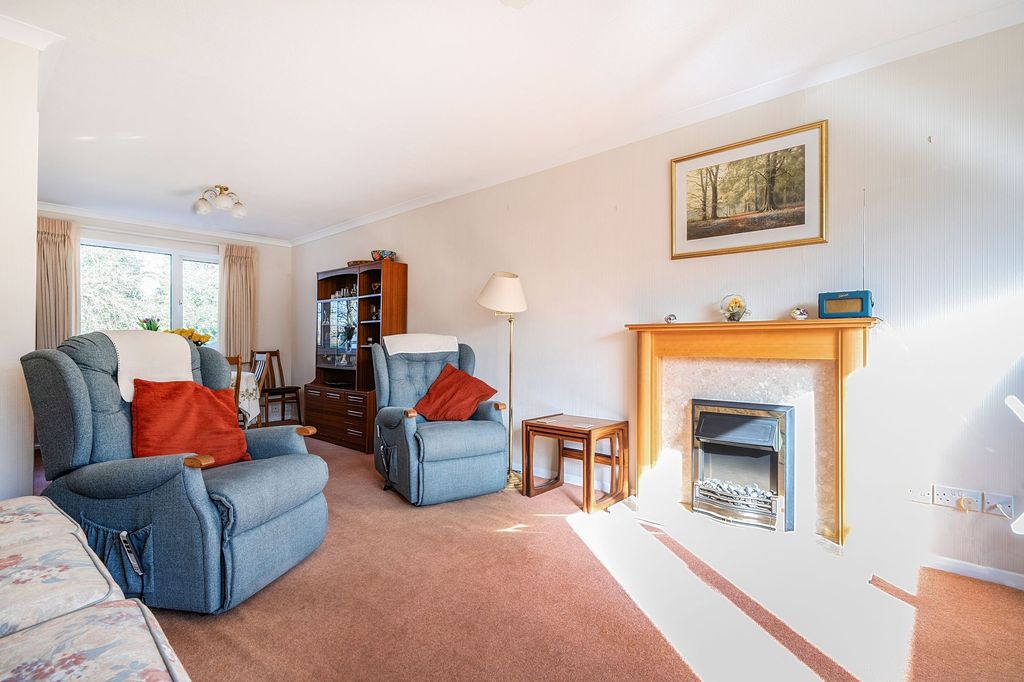 Property photo 3 of 15 Living Room