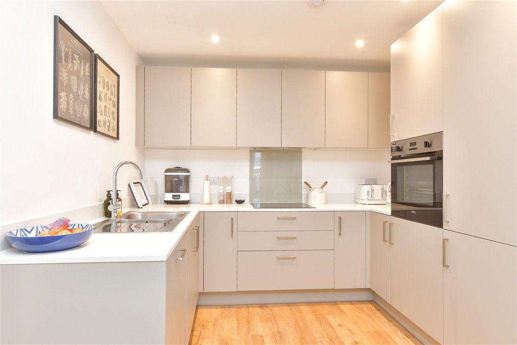 Property photo 2 of 12 Kitchen/Lounge/ Dining Area