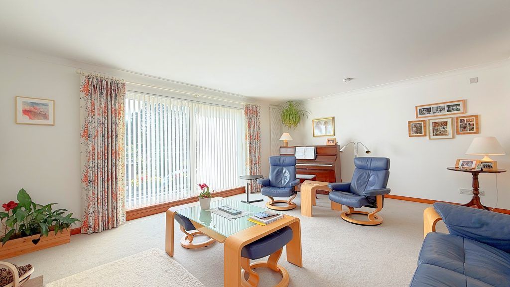 Property photo 3 of 23