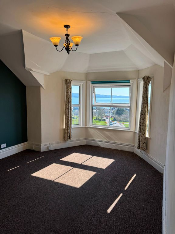 Additional image 9 of 3 bed flat to rentBron Trefor, Y Maes, Criccieth LL52