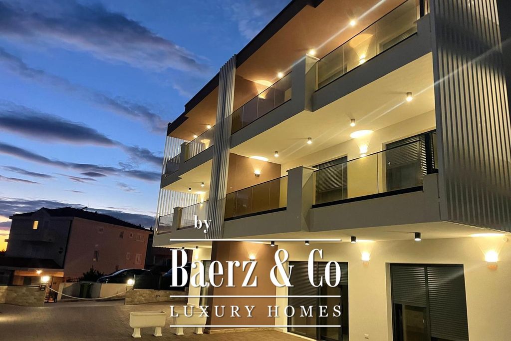 Property photo 1 of 31