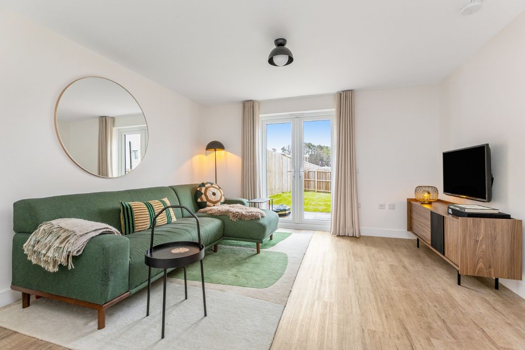 Property photo 3 of 20