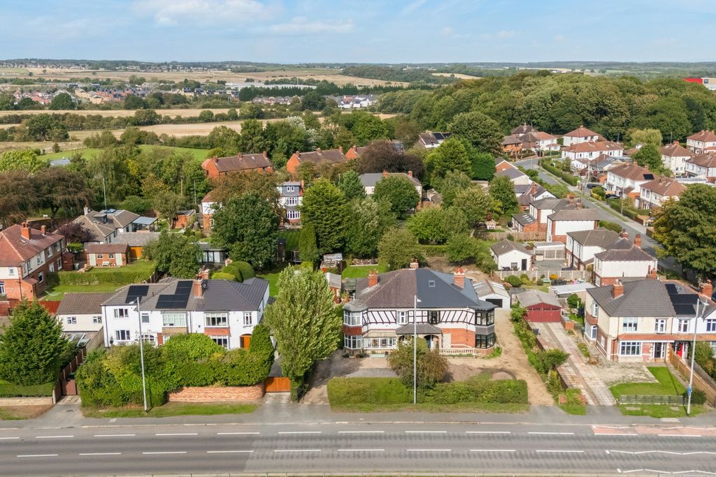 Property photo 1 of 35