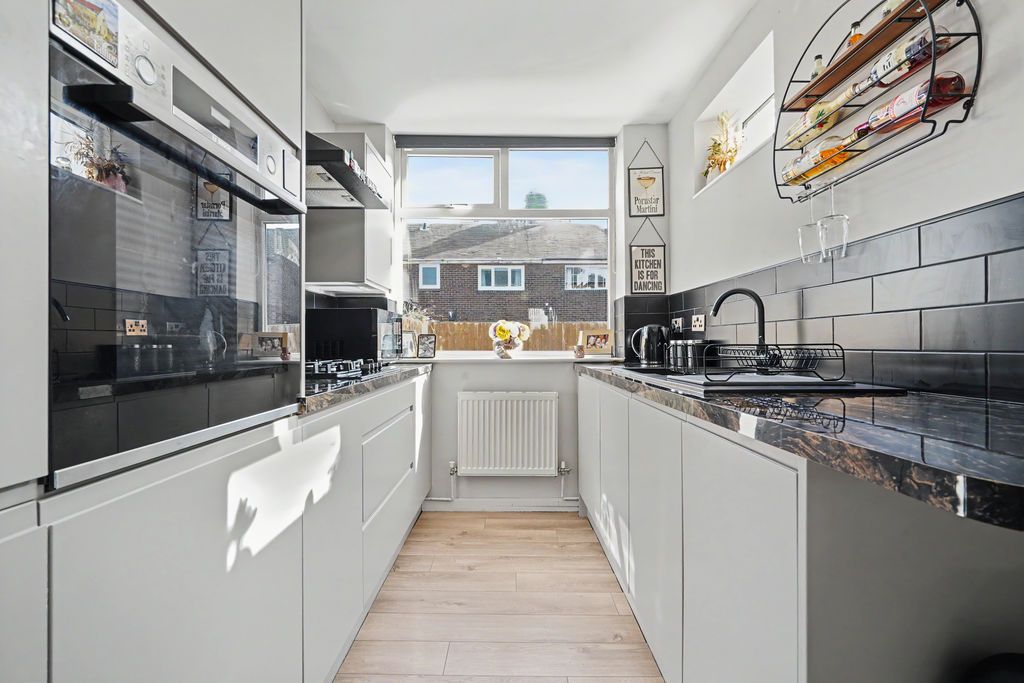 Property photo 2 of 16 Photo 7