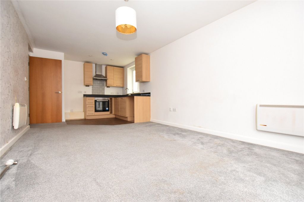 Property photo 3 of 10 Picture No. 18