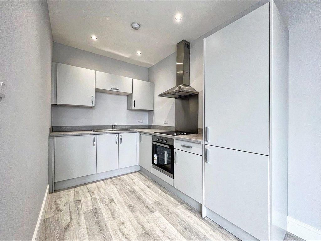 Property photo 3 of 7 9B02B645-3Ef5-403F-8Eb3-E68211D4A0Bd.Jpg