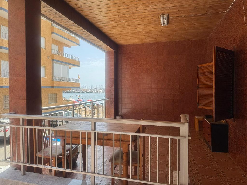 Property photo 2 of 39