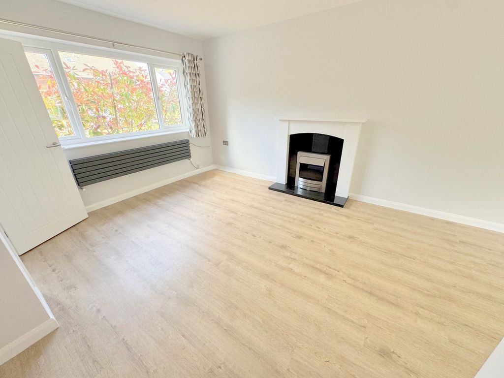 Property photo 3 of 24
