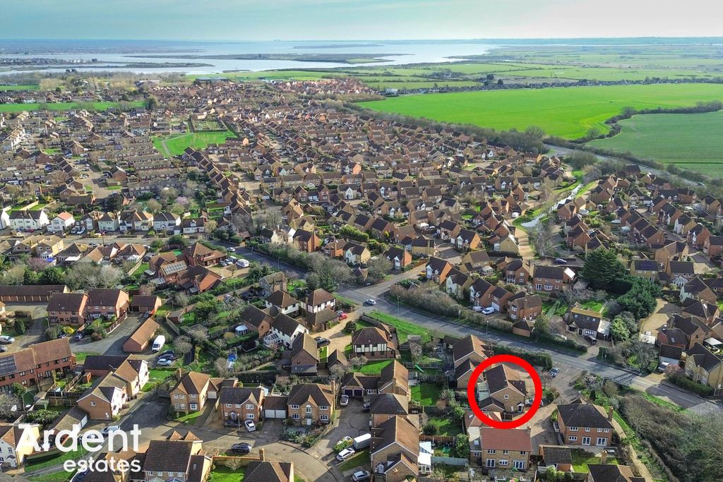 Property photo 2 of 24