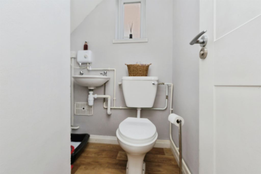 Property photo 3 of 17