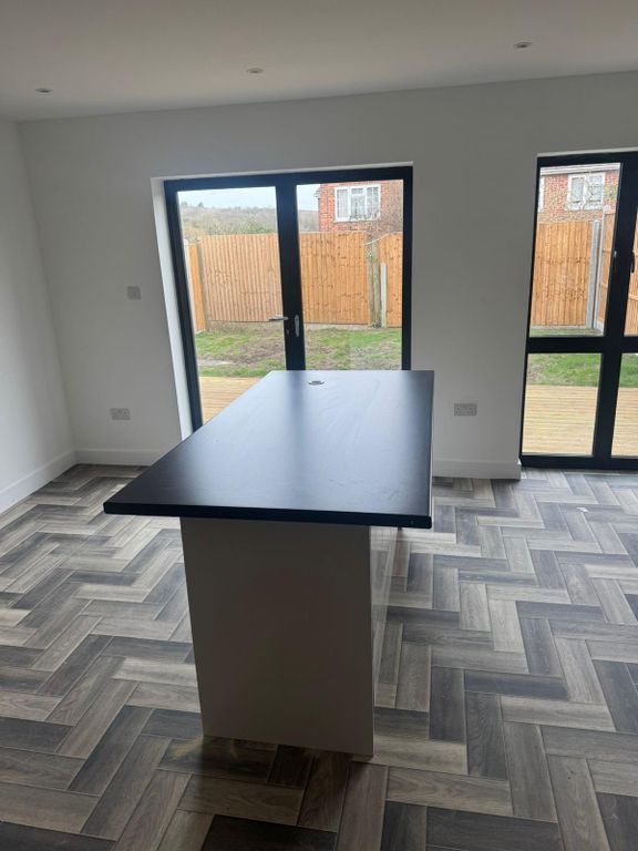 Property photo 2 of 15 Gallery