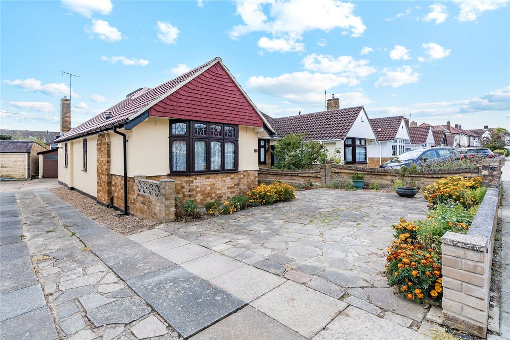 Property photo 1 of 15 Front