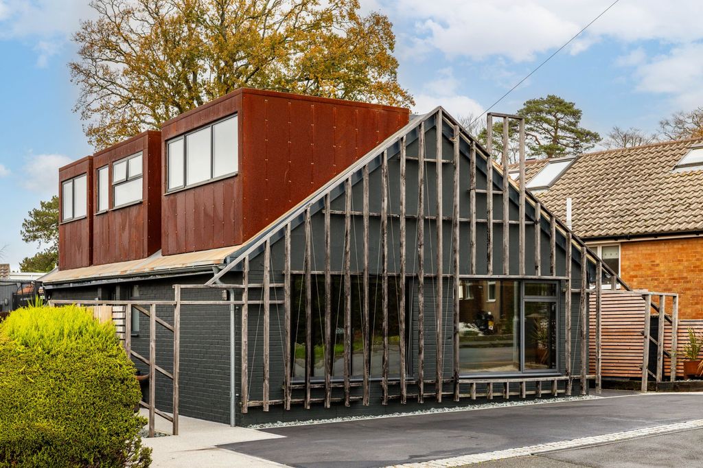 Property photo 1 of 14