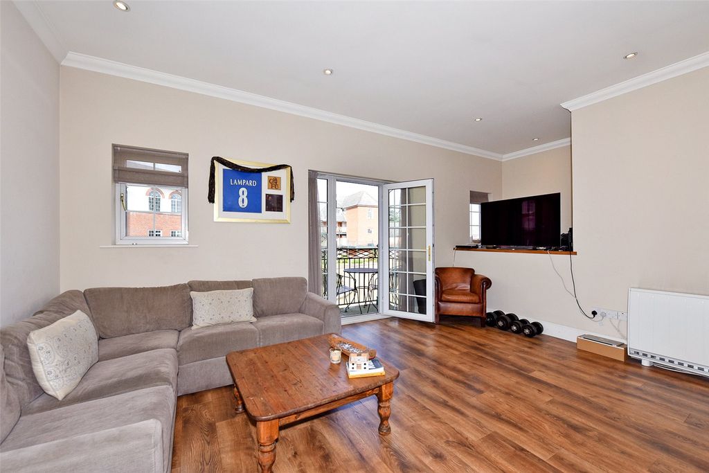 Property photo 2 of 10 Picture No. 07