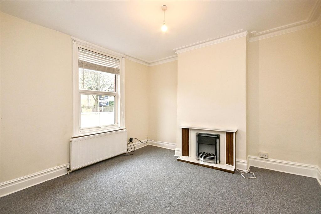 Property photo 2 of 18 Dsc_2261.Jpg