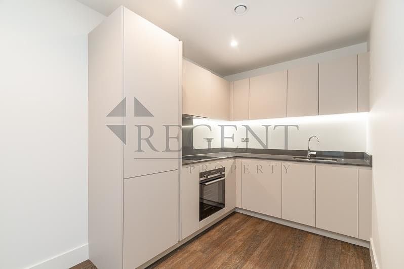 Property photo 3 of 7 Kitchen