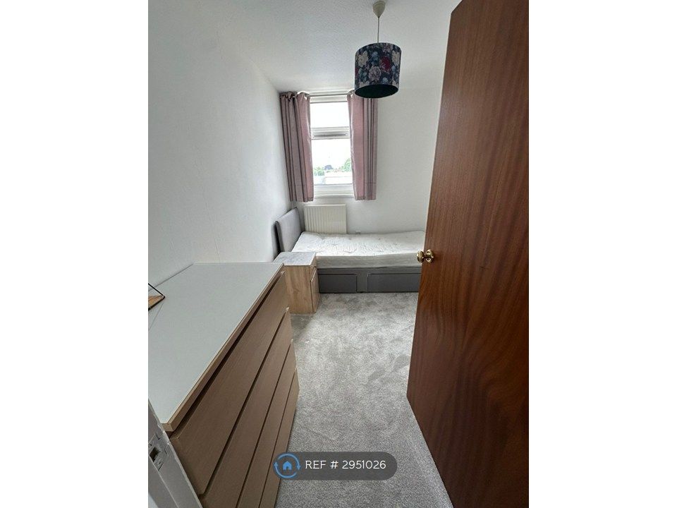 Property photo 3 of 21