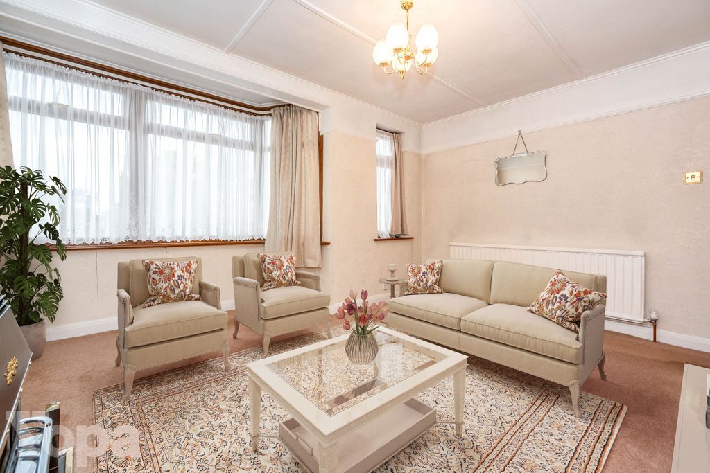 Property photo 2 of 18 Photo #2