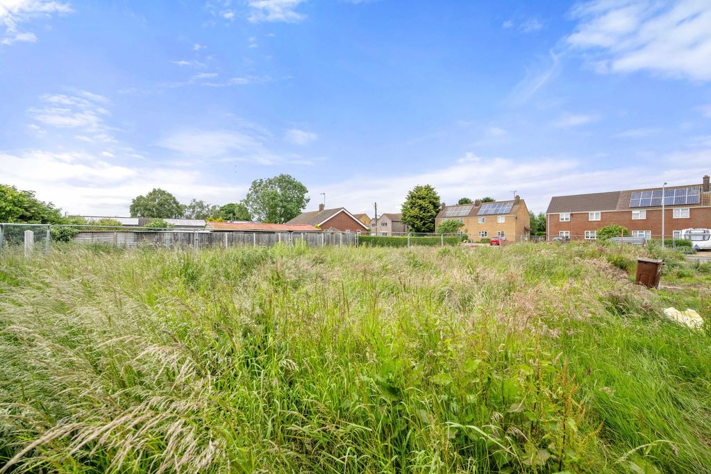 Property photo 2 of 4