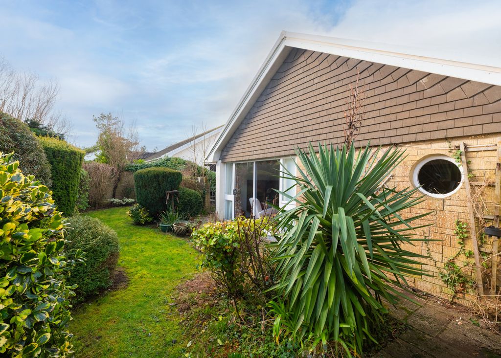 Property photo 2 of 16 Gallery