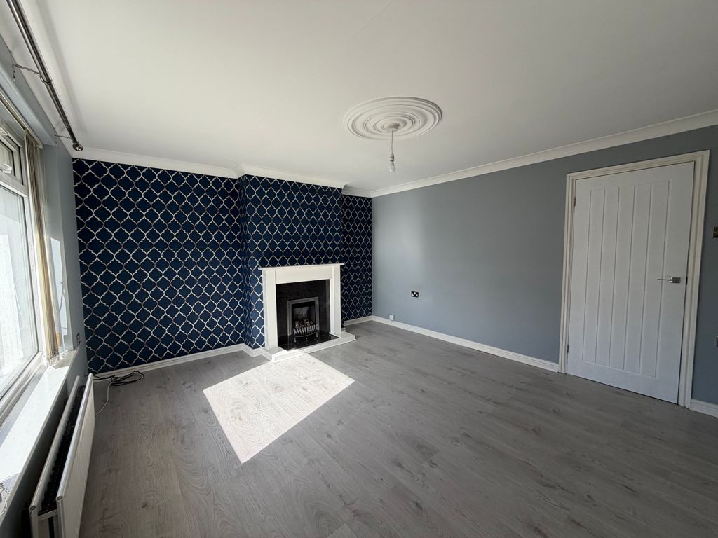 Property photo 1 of 8 Img_8060