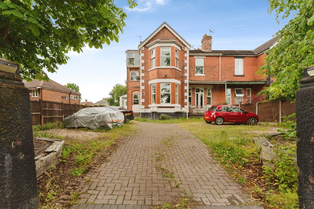 Property photo 1 of 17