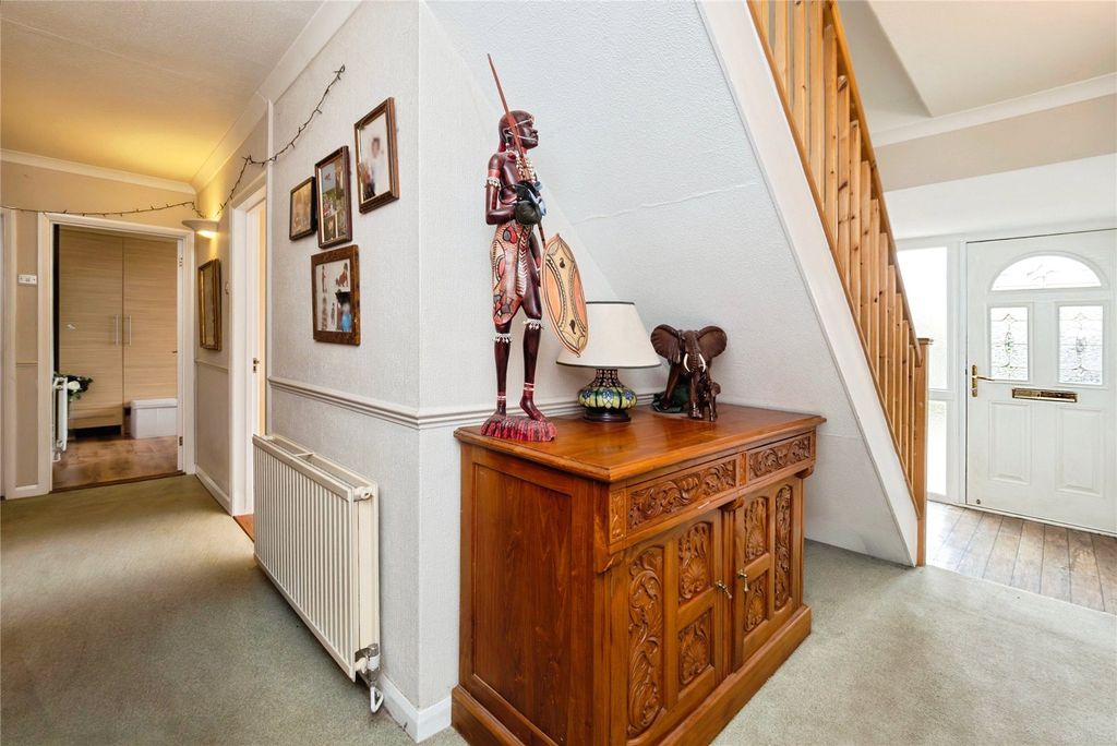 Property photo 3 of 27 Picture No. 24