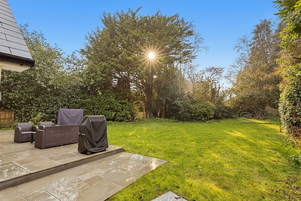 Property photo 3 of 27 Gallery