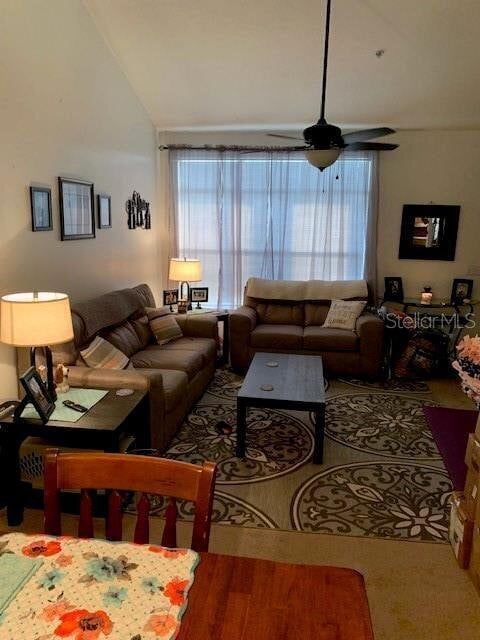 Property photo 3 of 12 <Alttext/>