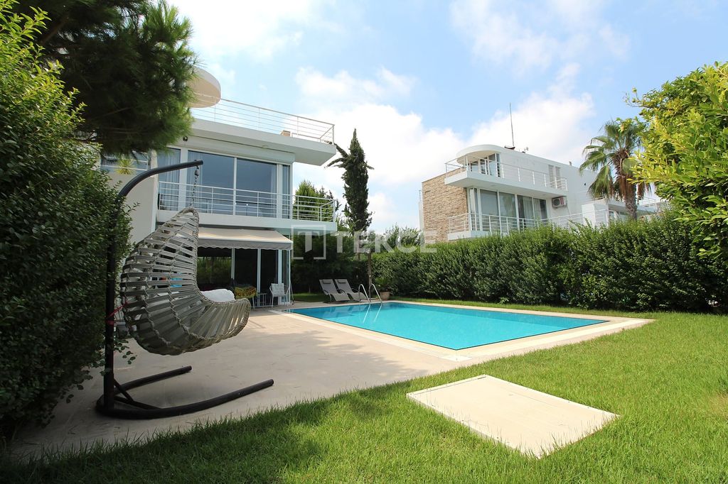 Property photo 2 of 39