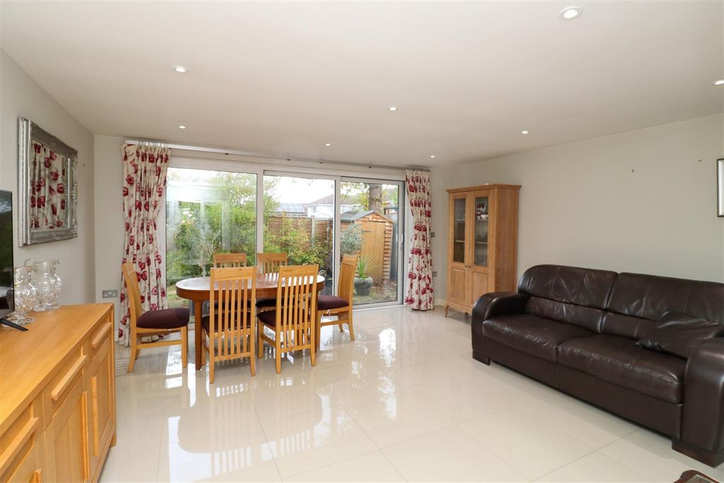 Property photo 2 of 15 Lounge/Dining Room