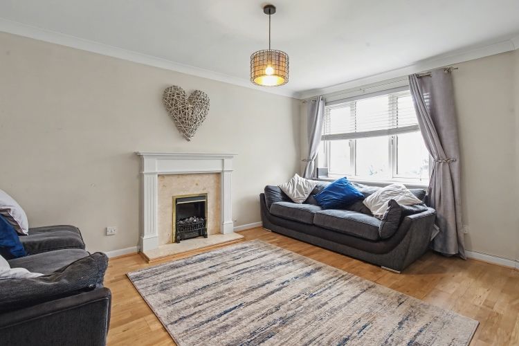 Property photo 2 of 9 326615