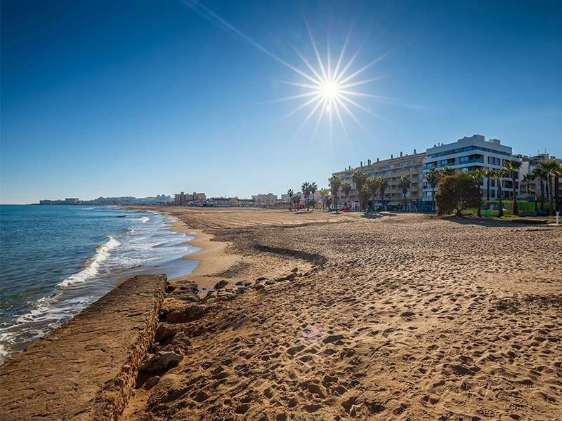 Property photo 2 of 25