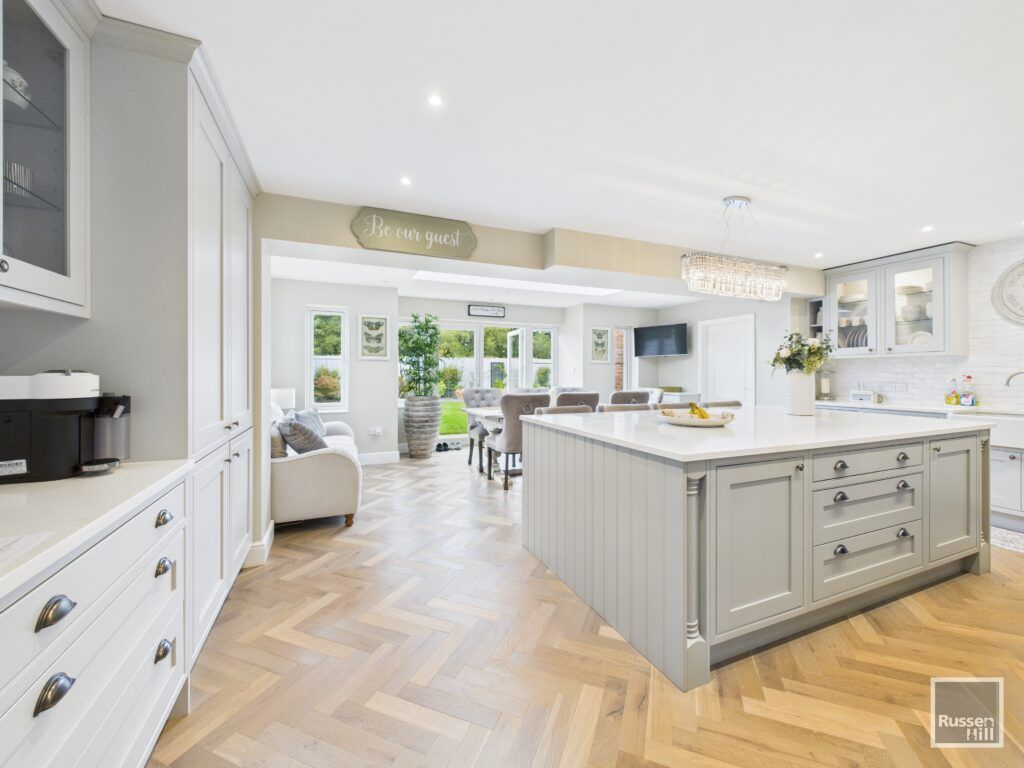 Property photo 2 of 37