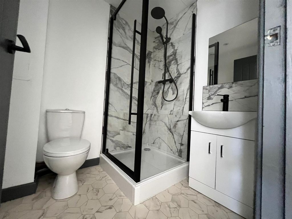 Property photo 2 of 6 B9A3B248-A3c9-4052-B2Fd-c1B85Ed8A44E.Jpg