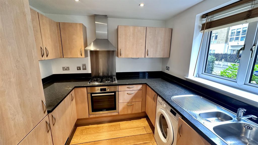 Property photo 2 of 13 Kitchen