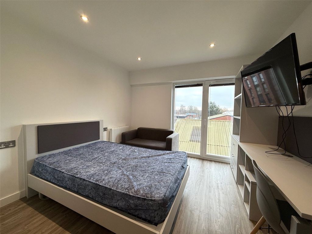 Property photo 1 of 6 Picture No. 05