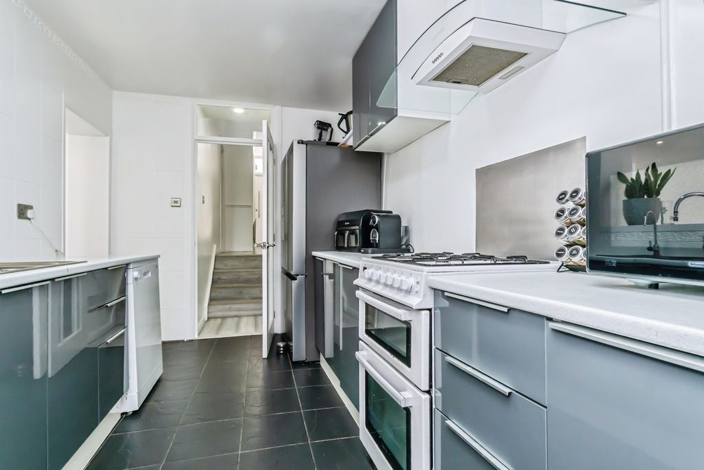 Property photo 2 of 12 Pbox-Img.Jpg